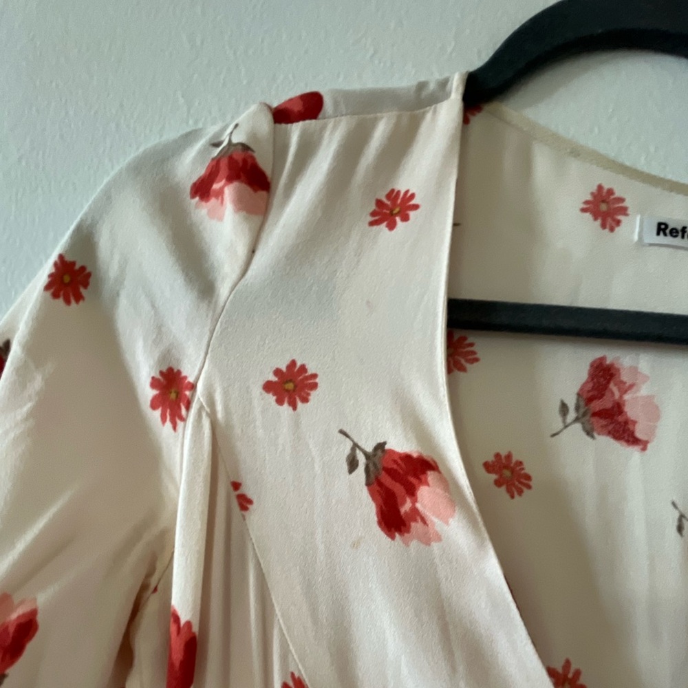 Reformation floral dress - Picture 2 of 3